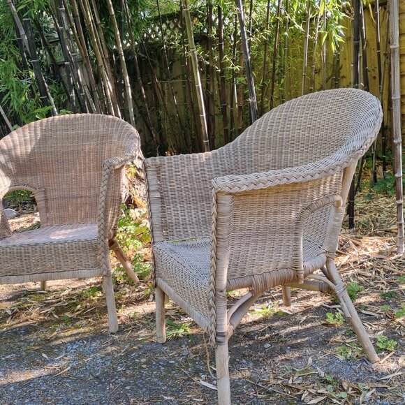 Rattan chairs - Picture 2 of 9